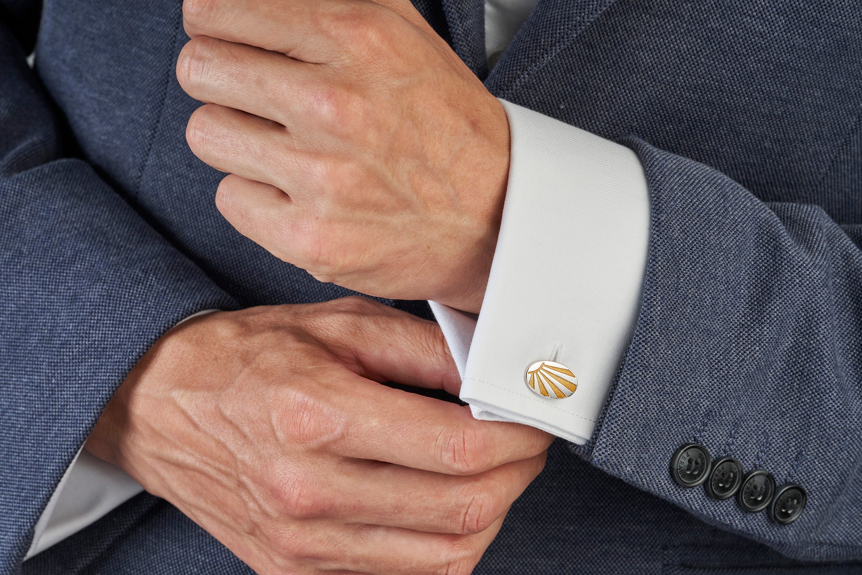 How to Make a Statement With Cufflinks | Deakin & Francis How to Make a Statement With Cufflinks | Deakin & Francis